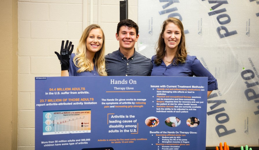 MetaFlex team presenting at Eagle Works Competition